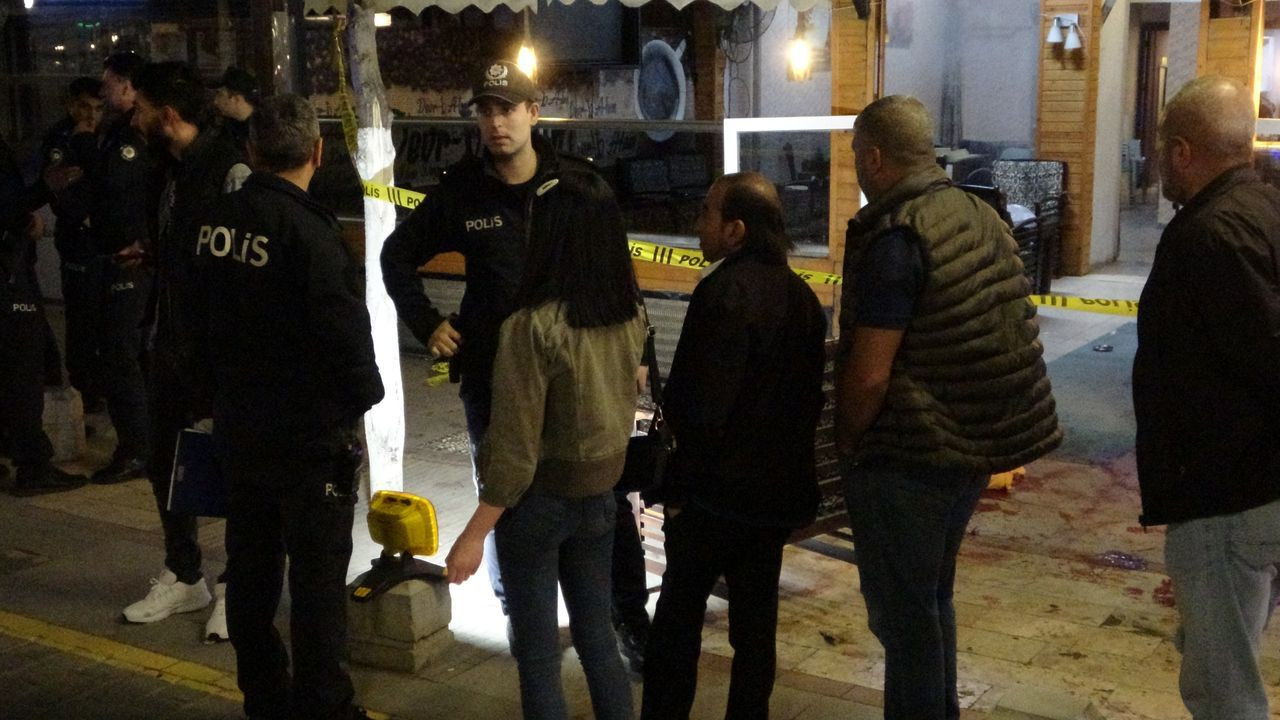 Kafeye kanlı baskın! İşletme sahibine, karısı ve kızının gözü önünde dehşeti yaşattılar - Sayfa 9