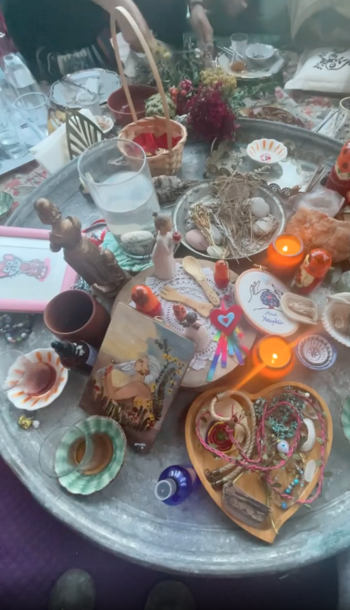 Bebeğine kavuşmak için gün sayan Demet Evgar baby shower yerine 'anneliğe geçiş kutlaması' yaptı - Sayfa 9