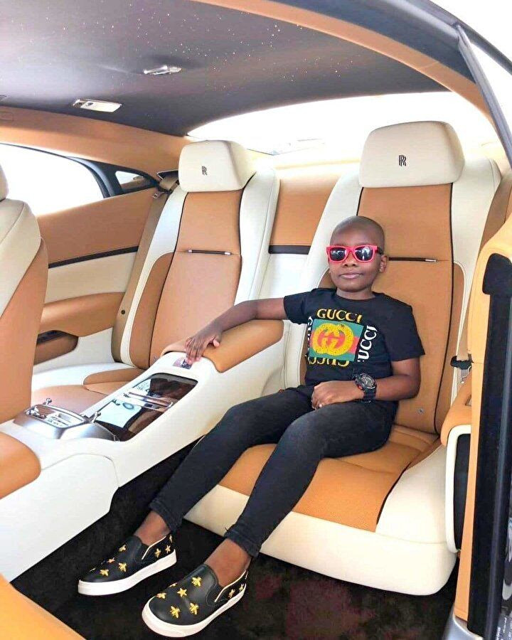 Dünyanın en küçük milyarderi: Mompha Junior'ın babasının 10. yaş günü hediyesi dudak uçuklattı! - Sayfa 12