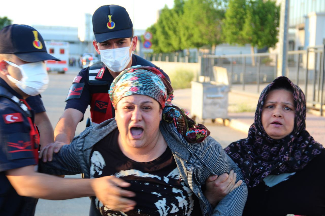 Kimyasal gübre fabrikasında gaz sızıntısı! 2 işçi öldü, 13 işçi zehirlendi - Sayfa 12