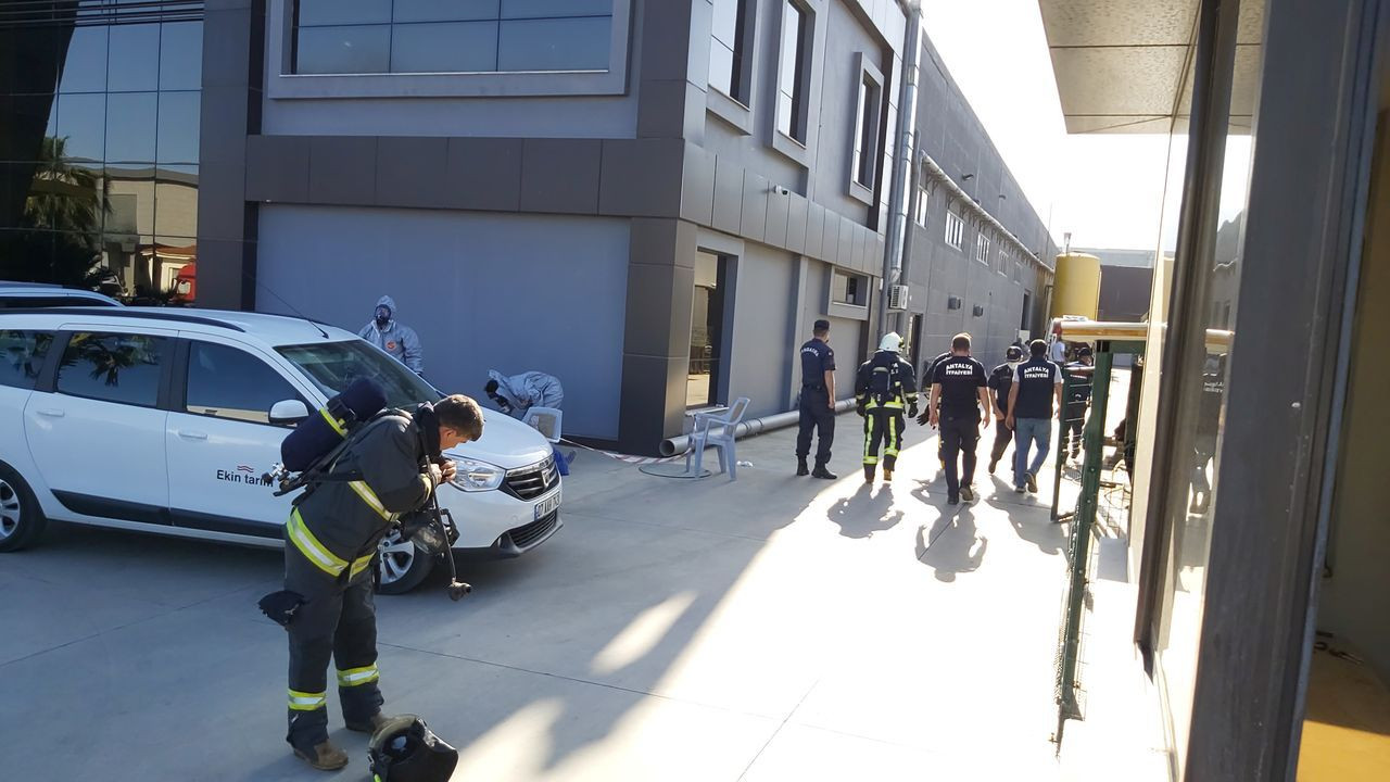 Kimyasal gübre fabrikasında gaz sızıntısı! 2 işçi öldü, 13 işçi zehirlendi - Sayfa 5