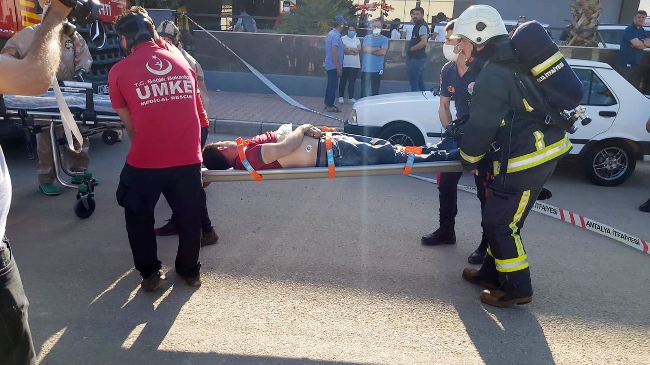 Kimyasal gübre fabrikasında gaz sızıntısı! 2 işçi öldü, 13 işçi zehirlendi - Sayfa 8