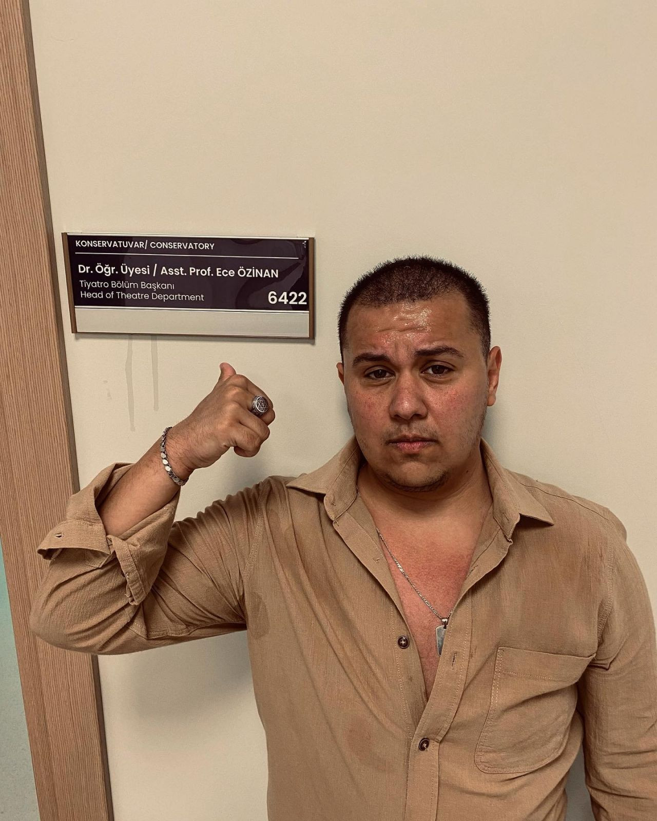 Cinsiyet değiştirip adını 'Atlas Karan' olarak değiştiren oyuncu Aybike Esin Tumluer'in son halini tanıyamayacaksınız - Sayfa 18