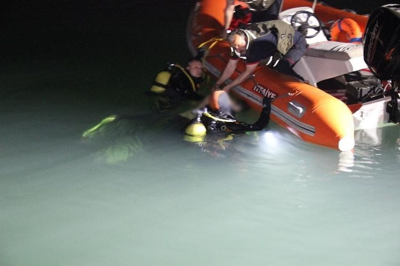 Balık tutan çift denize düştü! Furkan öldü, Mine kurtarıldı - Sayfa 15