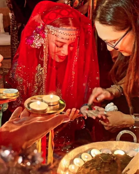 6 aylık hamile olan Demet Evgar kına gecesi düzenledi - Sayfa 10