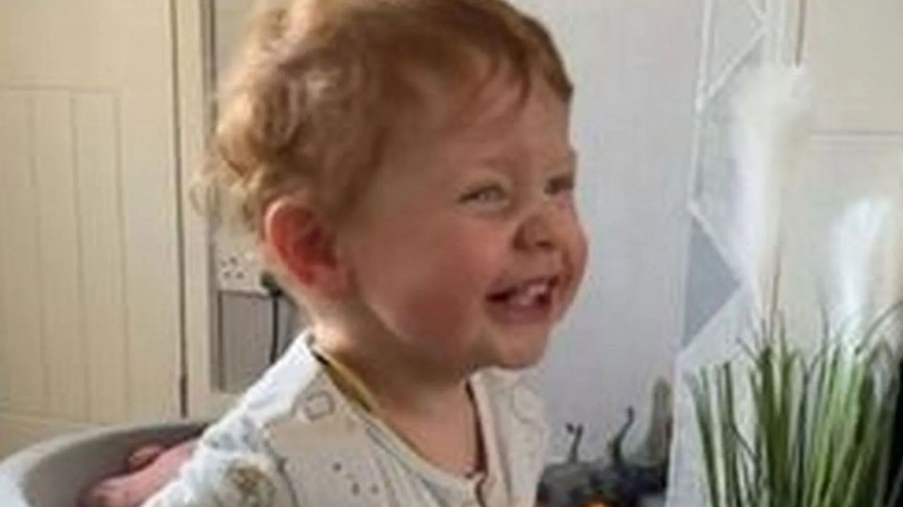 Annesi kızamık zannetti, gerçek bambaşka çıktı: Parmaklarını kaybedebilir! - Sayfa 6