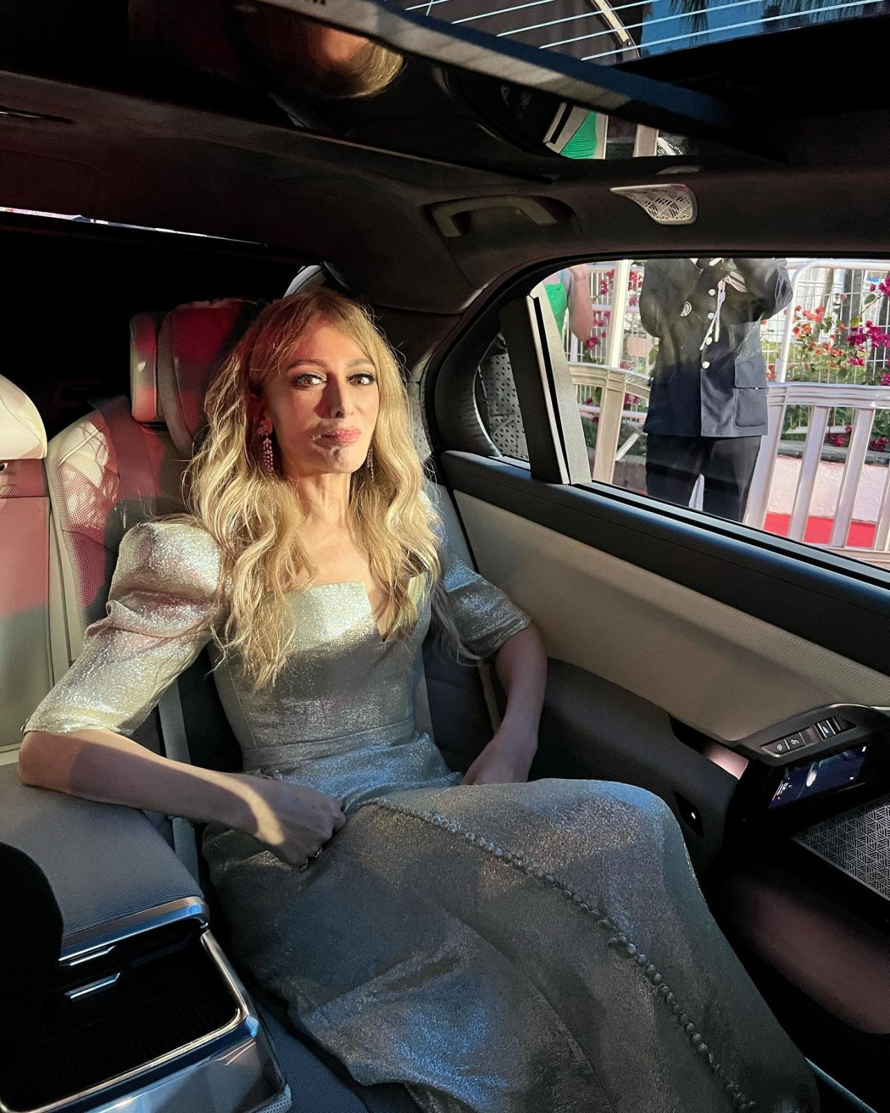 Zerrin Tekindor, Cannes tarzıyla hayran bıraktı! Fit haliyle genç kızlara taş çıkardı - Sayfa 9