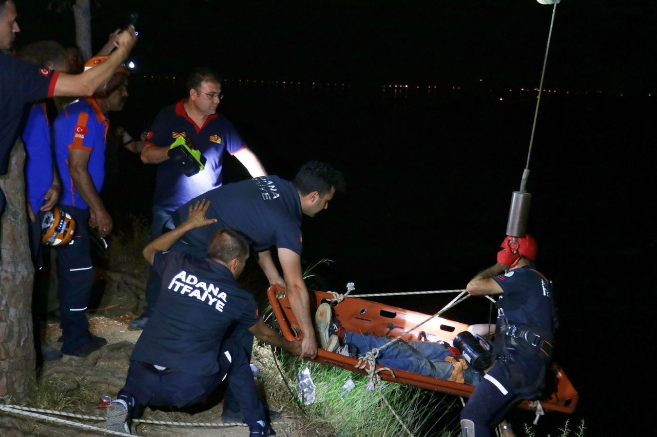 Cep telefonuyla konuşan öğrenci 50 metrelik uçurumdan düştü - Sayfa 8
