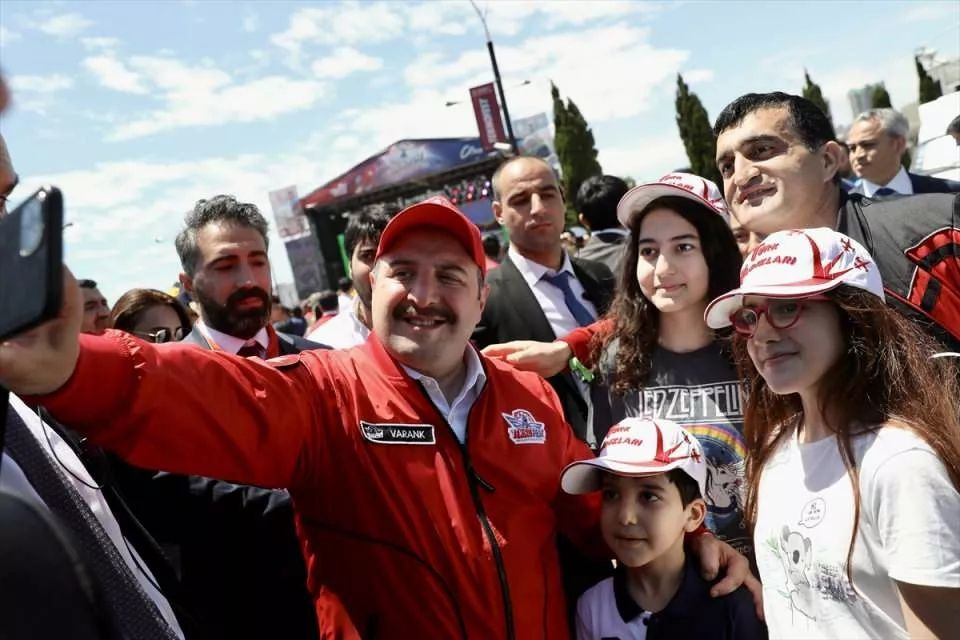 Tarihi anlar: TEKNOFEST Azerbaycan başladı! "Dünyanın en iyisi olabilirsiniz" - Sayfa 16