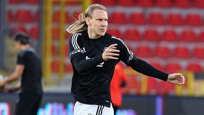 Beşiktaş'a veda eden deneyimli stoper Domagoj Vida'nın Galatasaray'a gideceği öne sürüldü - Sayfa 5