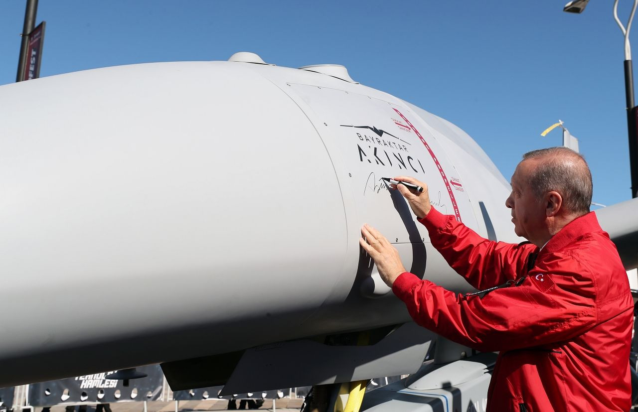 Cumhurbaşkanı Erdoğan ile Aliyev'den sürpriz: Akıncı SİHA'yı birlikte imzaladılar! - Sayfa 5