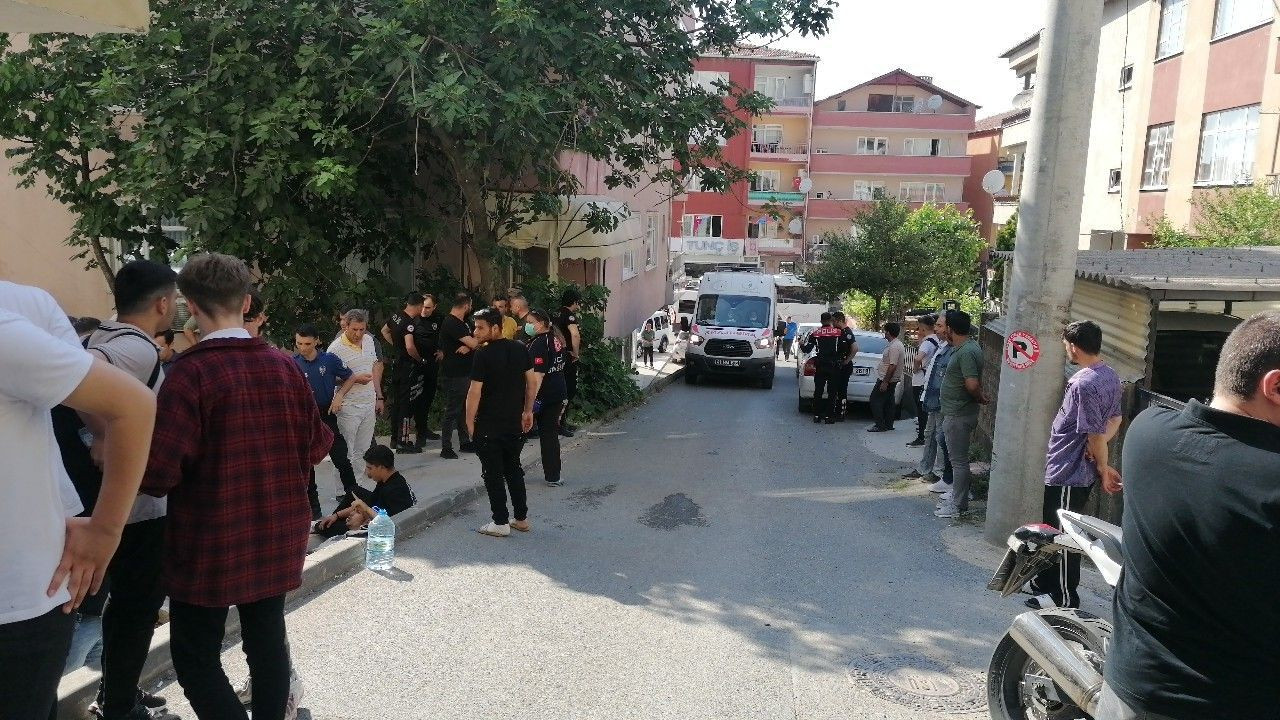 Lise öğrencileri bıçakla birbirine saldırdı: 5 yaralı - Sayfa 5