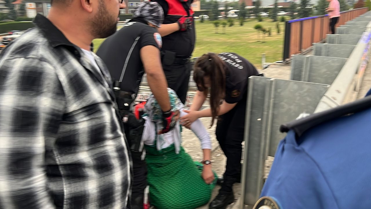 Erkek arkadaşıyla tartışan kadın köprüye çıktı! Önce o, sonra sevgilisi bayıldı - Sayfa 8