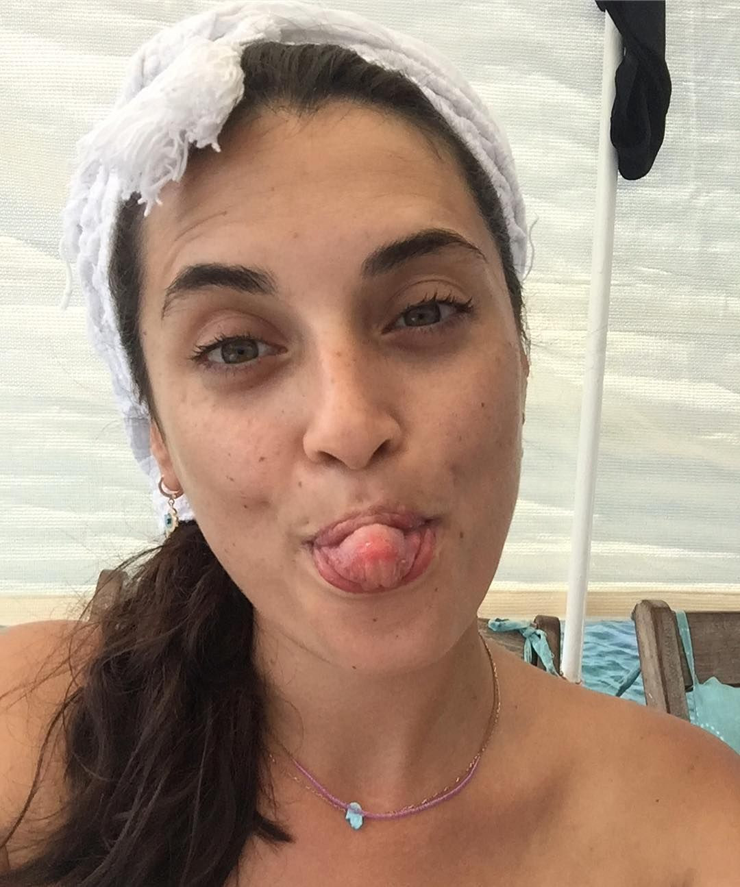 En doğal haliyle objektif karşısına geçti: Aslıhan Gürbüz makyajsız haliyle büyüledi - Sayfa 15