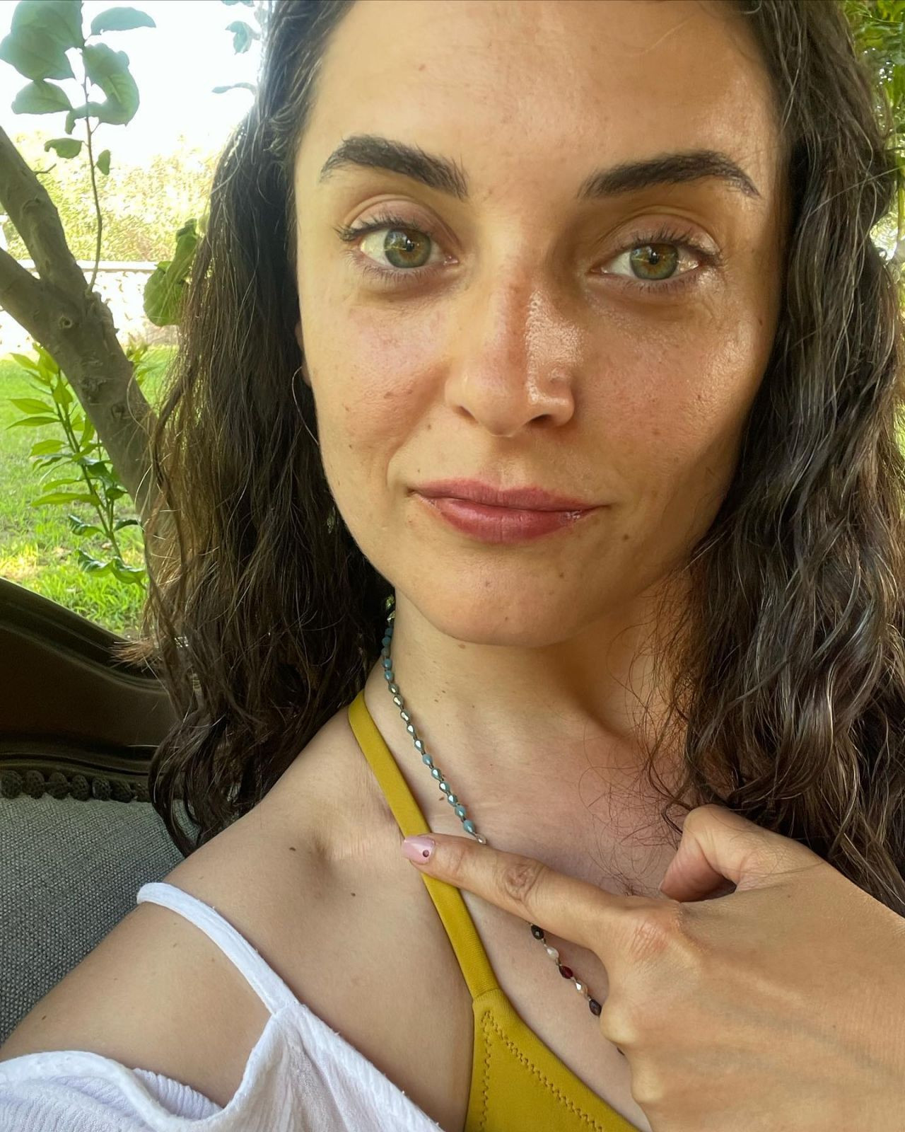 En doğal haliyle objektif karşısına geçti: Aslıhan Gürbüz makyajsız haliyle büyüledi - Sayfa 6