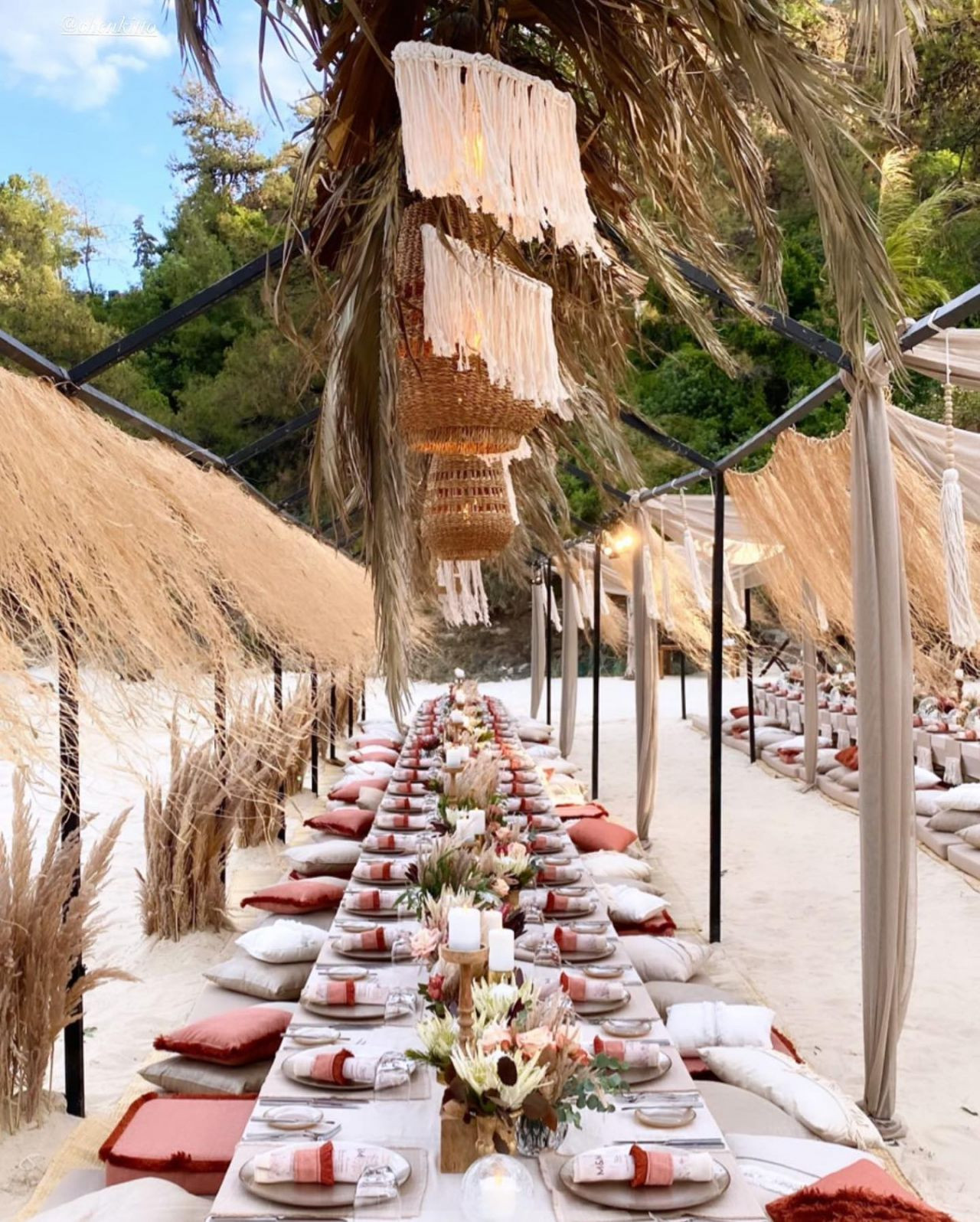 İtalya'da evlenen Mustafa Sandal ile Melis Sütşurup, Marmaris'te düğün yaptı - Sayfa 31