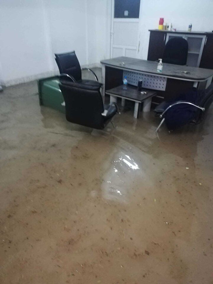 Amasya'da hortum ve sel: Dereler taştı, sokaklar göle döndü! - Sayfa 9