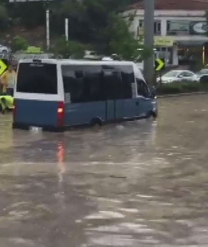 Ankara günlerdir sele teslim! Hayat durma noktasına geldi, sular çekilince zararın boyutu ortaya çıktı - Sayfa 1