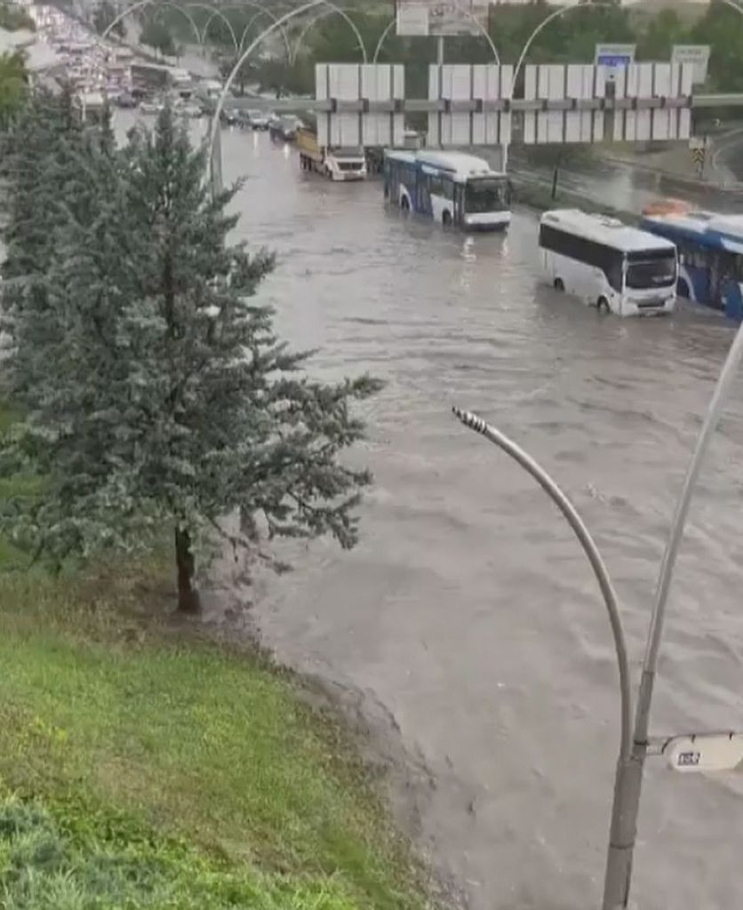 Ankara günlerdir sele teslim! Hayat durma noktasına geldi, sular çekilince zararın boyutu ortaya çıktı - Sayfa 7