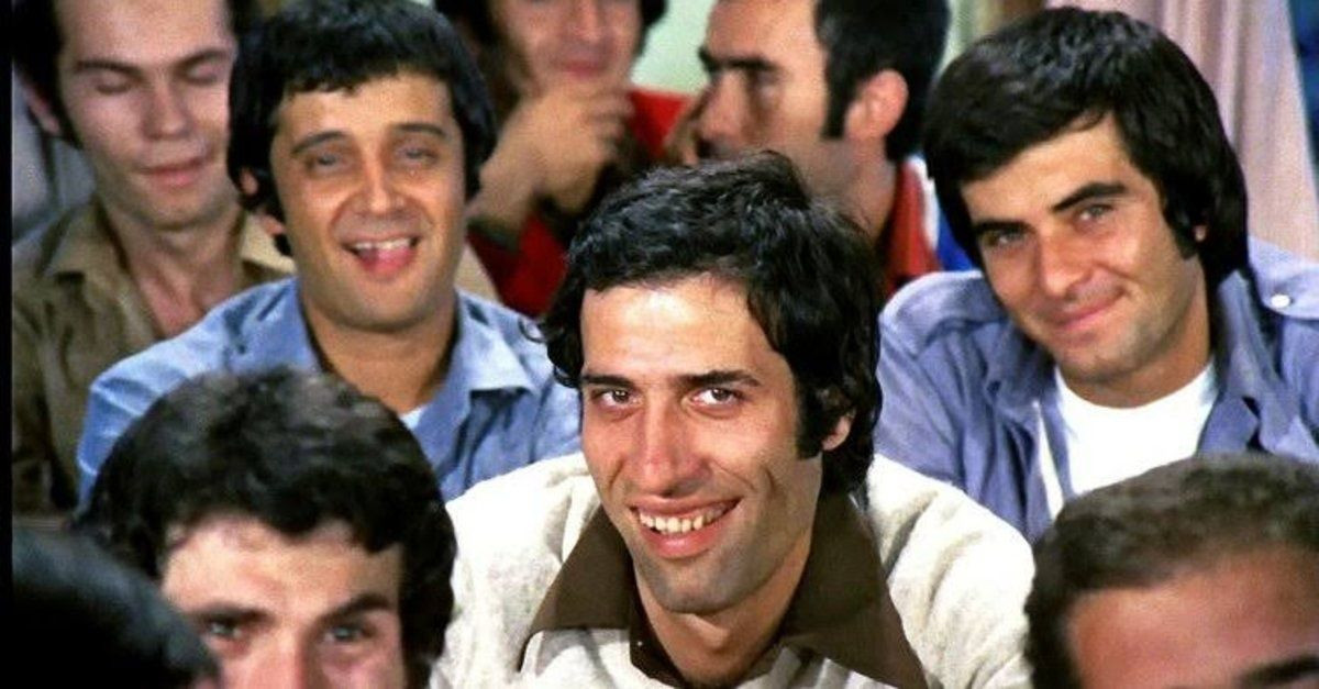 İlk Defa Ya Da En Çok Kemal Sunal'dan Duyulan Şarkılar! Kemal Sunal'la Özdeşleşen Şarkılar - Sayfa 6