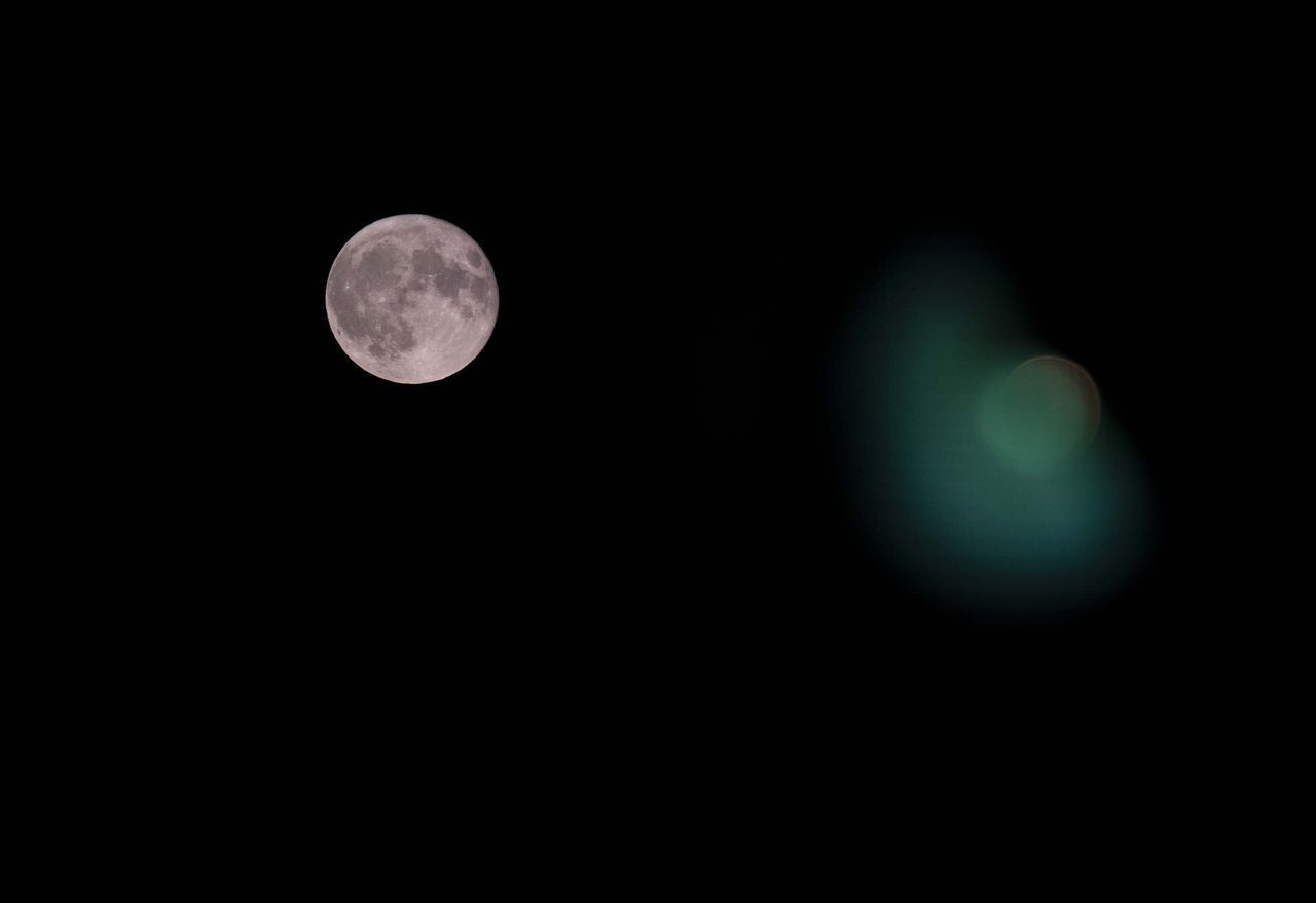 'Süper Ay' nefes kesti! İşte Türkiye ve dünyadan muhteşem dolunay manzaraları - Sayfa 26