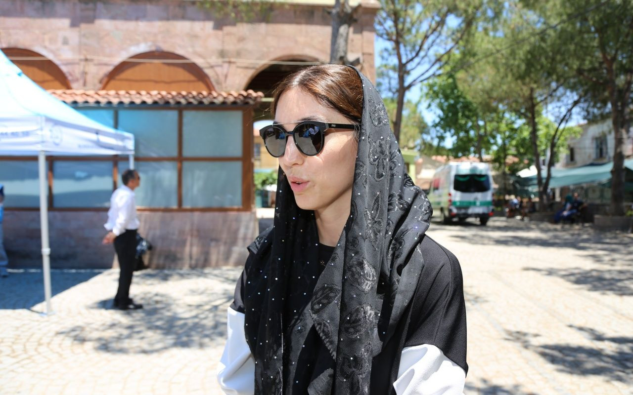 Yavuz Bingöl’ün annesi ve halk ozanı Şahsenem Bacı Ayvalık'ta toprağa verildi - Sayfa 6