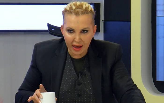 Ata Çağlayan'la aşk yaşayan Seyhan Soylu son haliyle Seda Sayan'a benzetilince bir estetik operasyon daha geçirdi - Sayfa 13