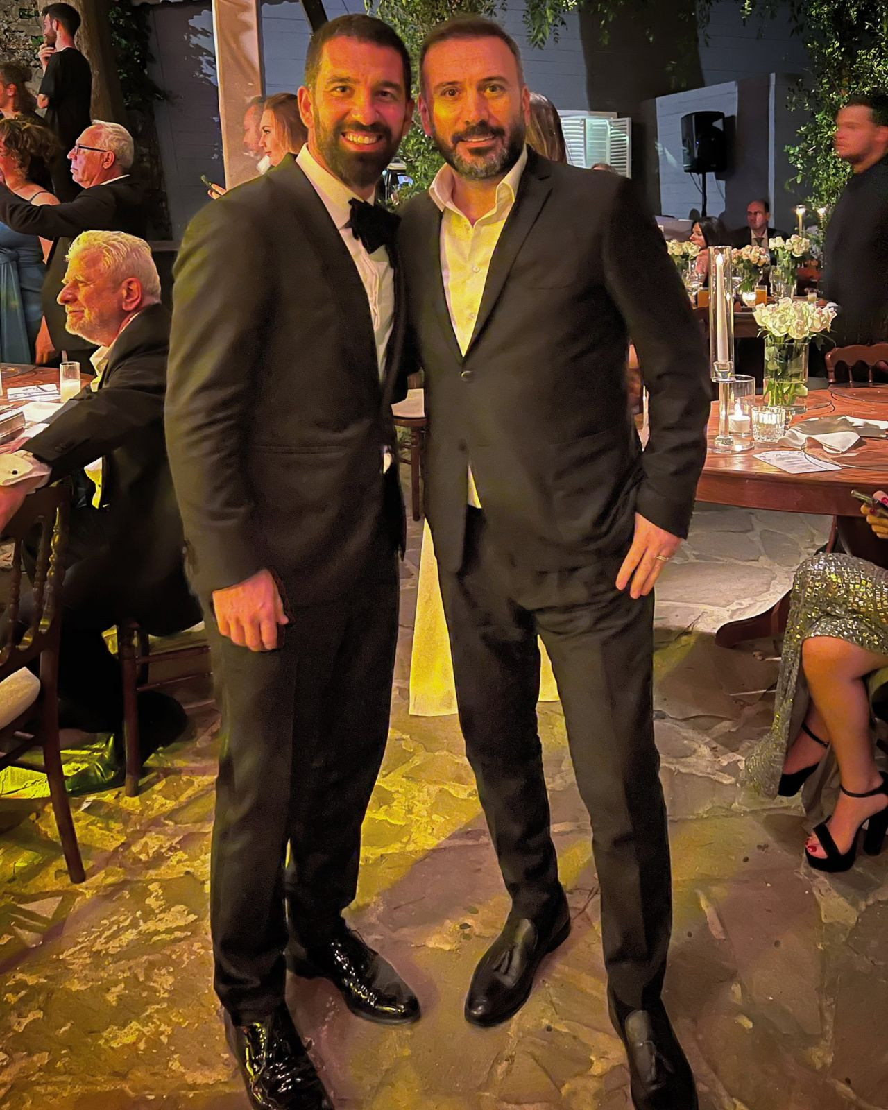 Arda Turan'ın kardeşi Okan Turan evlendi! Düğüne ünlü isimler akın etti - Sayfa 22