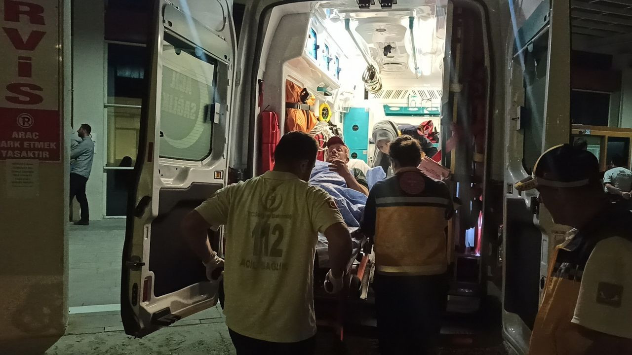 Yeğeni arazide amcasını vurdu! Ekipler yaralıya 2 kilometrelik yürüyüşle ulaştı - Sayfa 5