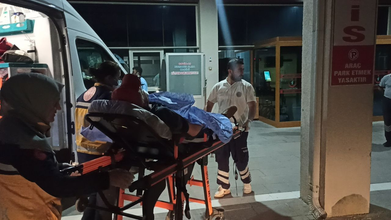 Yeğeni arazide amcasını vurdu! Ekipler yaralıya 2 kilometrelik yürüyüşle ulaştı - Sayfa 6