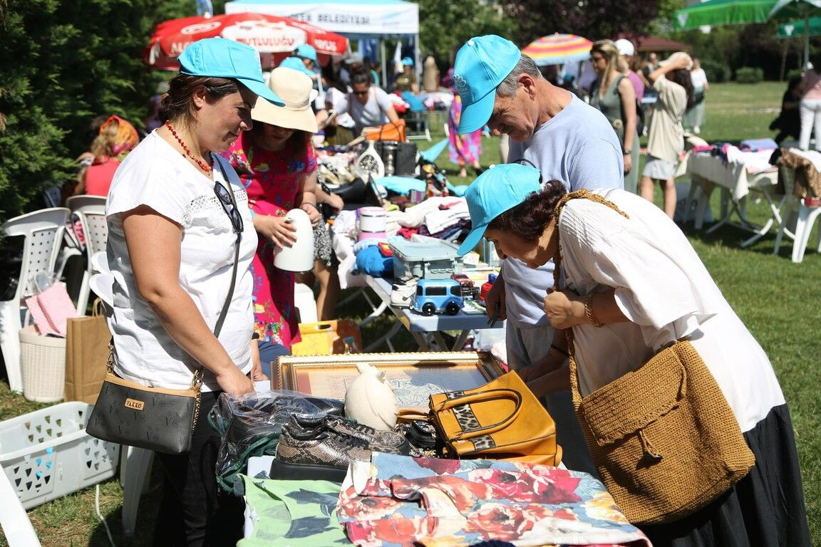 Bursa'da ikinci el eşya takası yapıldı - Sayfa 5