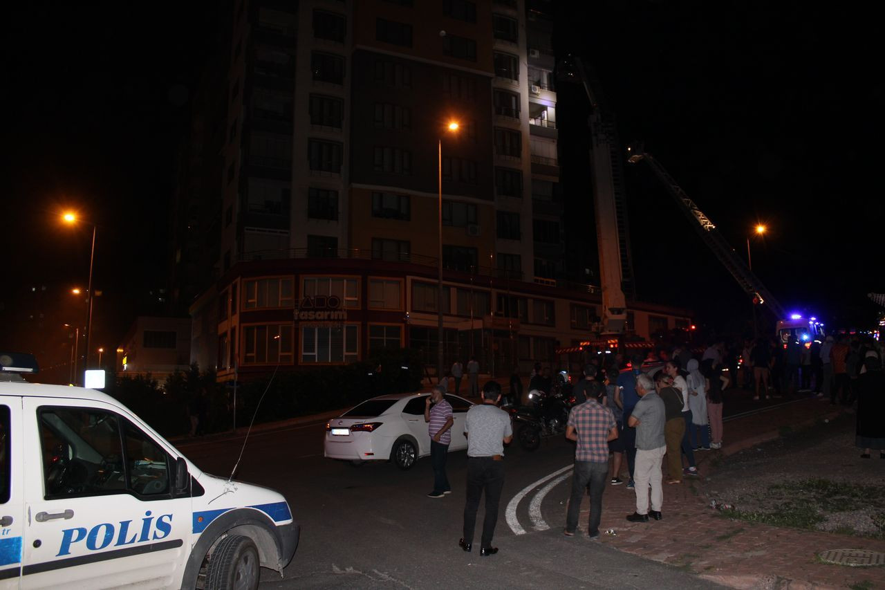 Kayseri'de 14 katlı binada yangın! 30 kişi tahliye edildi, 16 kişi hastanelik oldu - Sayfa 6