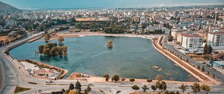 AK Partili Demiröz, Türkiye'deki il sayısının 100'e çıkacağını açıkladı. İşte il olmaya aday ilçeler ve nüfusları! - Sayfa 20