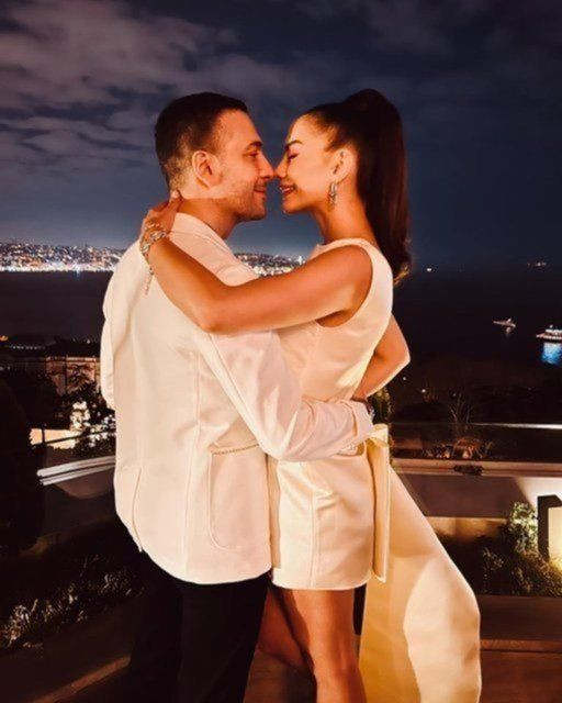 Demet Özdemir ve Oğuzhan Koç nişanlandı: Tuzlu kahve diyaloğu sosyal medyada gündem oldu - Sayfa 8