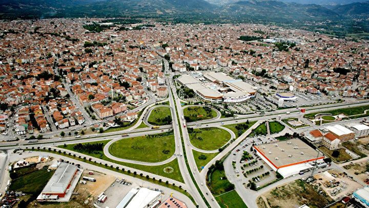 AK Partili Demiröz, Türkiye'deki il sayısının 100'e çıkacağını açıkladı. İşte il olmaya aday ilçeler ve nüfusları! - Sayfa 7