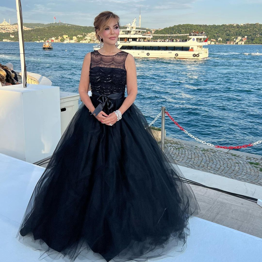 Nazlı Kayı ile Hacı Sabancı, Çırağan Sarayı’nda düğün yaptı: Davetliler şıklık yarışına girdi - Sayfa 15