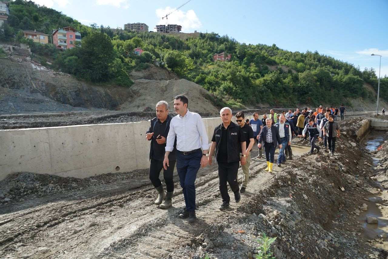 Bakan Kurum ve Bakan Karaismailoğlu, Bozkurt’ta çalışmaları yerinde inceledi - Sayfa 12