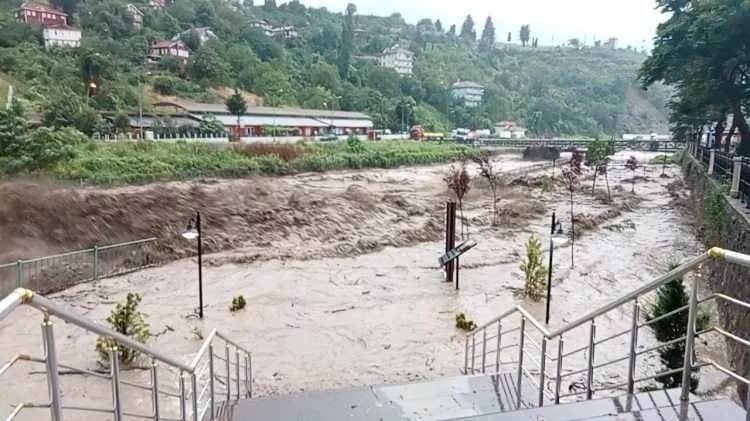 Batı Karadeniz sel felaketiyle boğuşuyor: 235 kişi tahliye edildi, 1 kişi kayıp! İşte il il son durum... - Sayfa 16