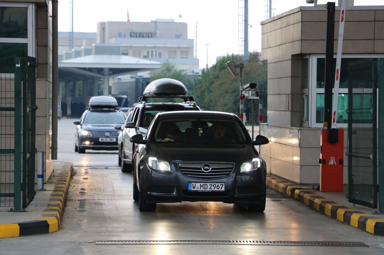 Gurbetçiler Türkiye'de olmanın sevincini yaşıyor - Sayfa 6