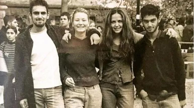 Burcu Özberk: Zamanında yolumuza taş koydular ama çiçeklerle alkışlanarak mezun oldum - Sayfa 14