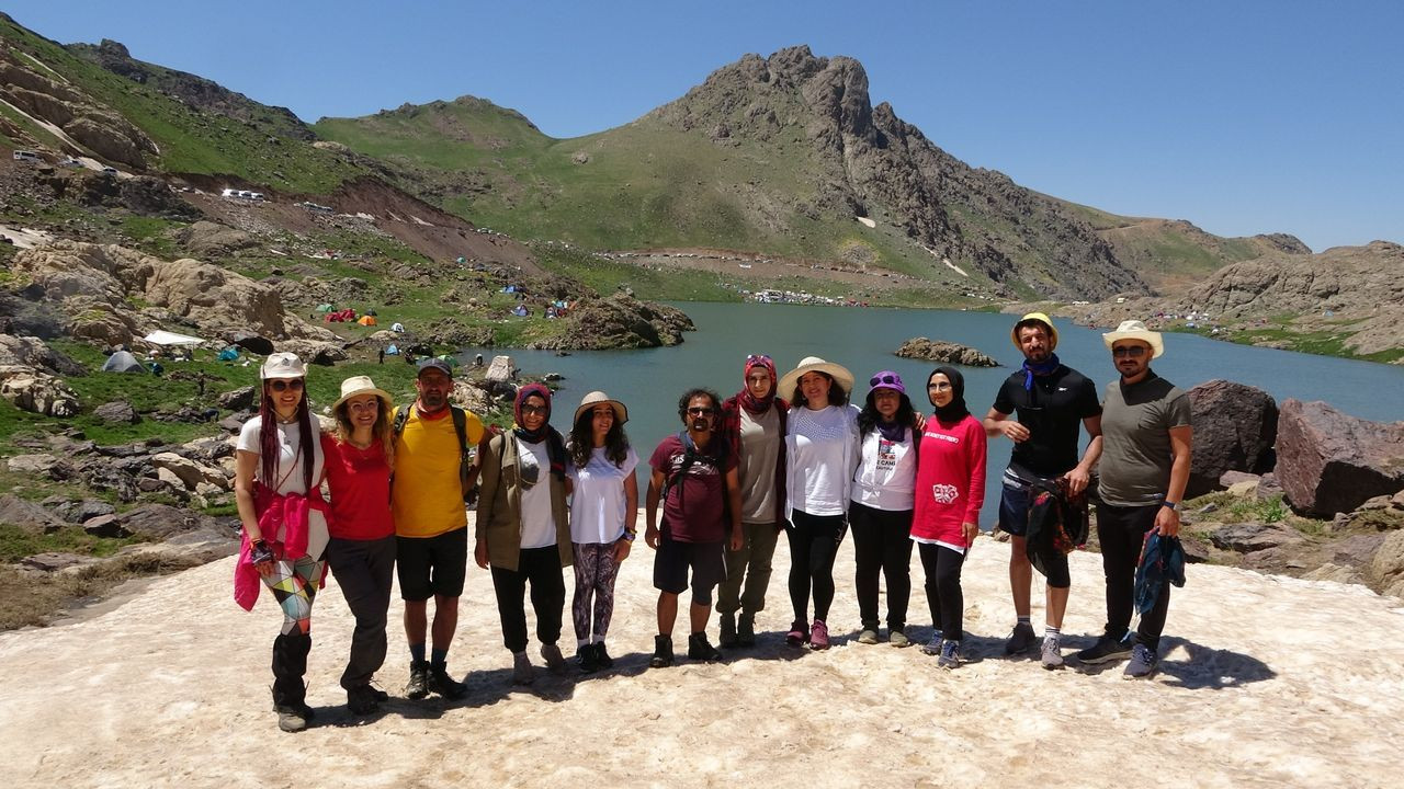 Terörden temizlenen 3 bin 500 rakımlı Sat Buzul Gölleri'nde renkli festival - Sayfa 15