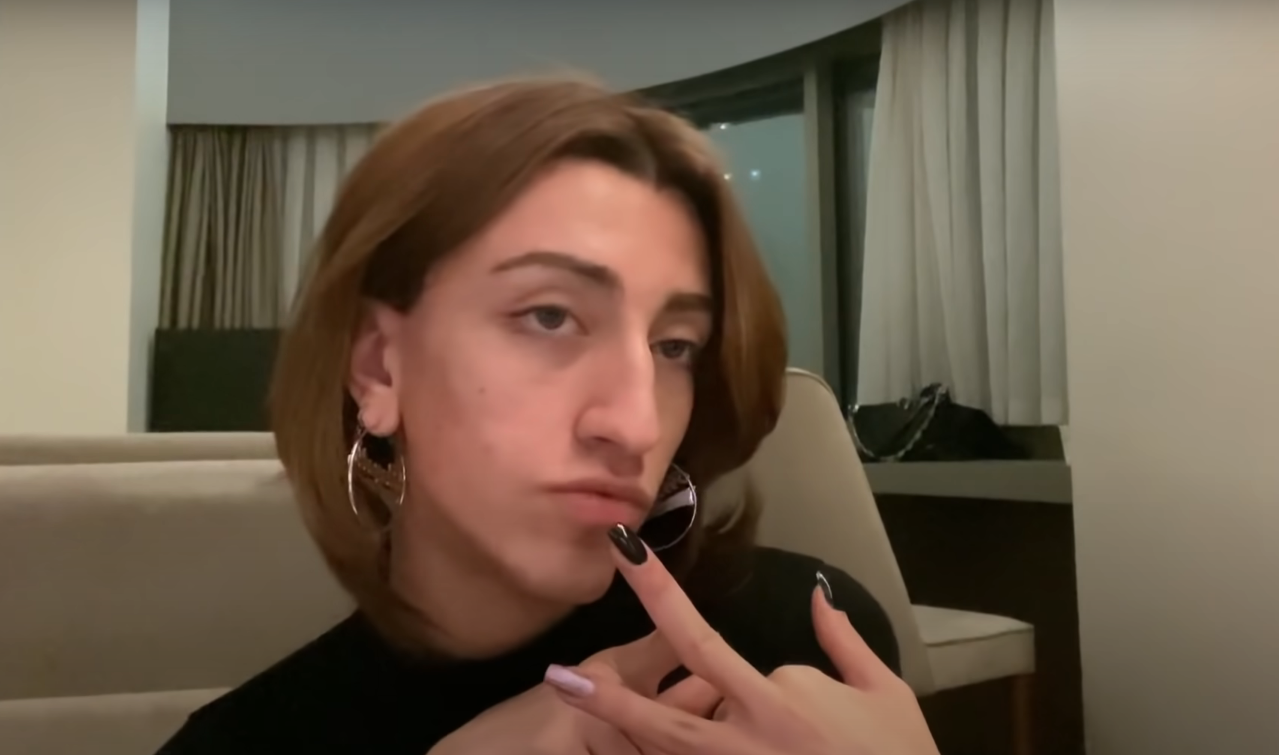 Cinsiyet değiştiren Mika Can Raun'un estetiksiz fotoğrafları ortaya çıktı! İşte eski hali... - Sayfa 9