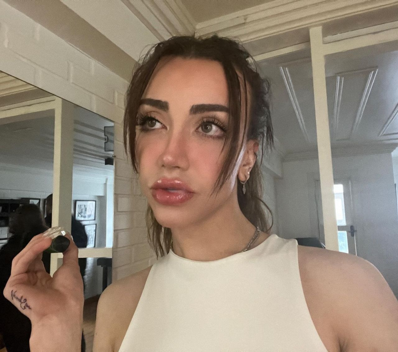 Cinsiyet değiştiren Mika Can Raun'un estetiksiz fotoğrafları ortaya çıktı! İşte eski hali... - Sayfa 22