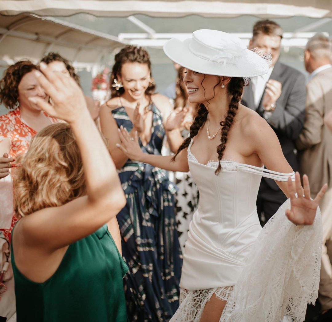 Cedi Osman ile Makedonya'da evlenen Ebru Şahin nikah töreninden fotoğraflarını yayınladı - Sayfa 13