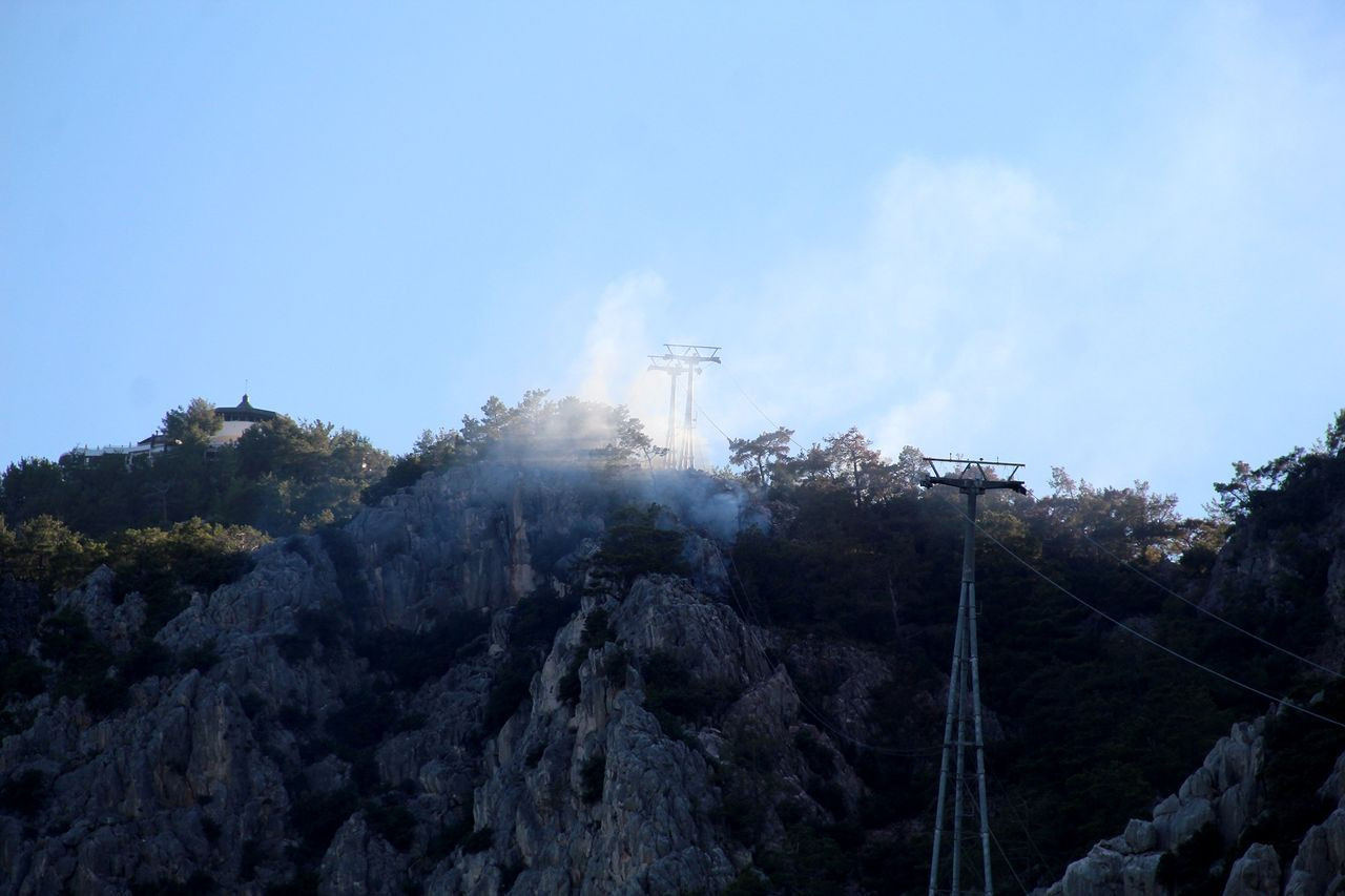 Antalya Tünektepe'de orman yangını! Teleferik seferleri durduruldu - Sayfa 7