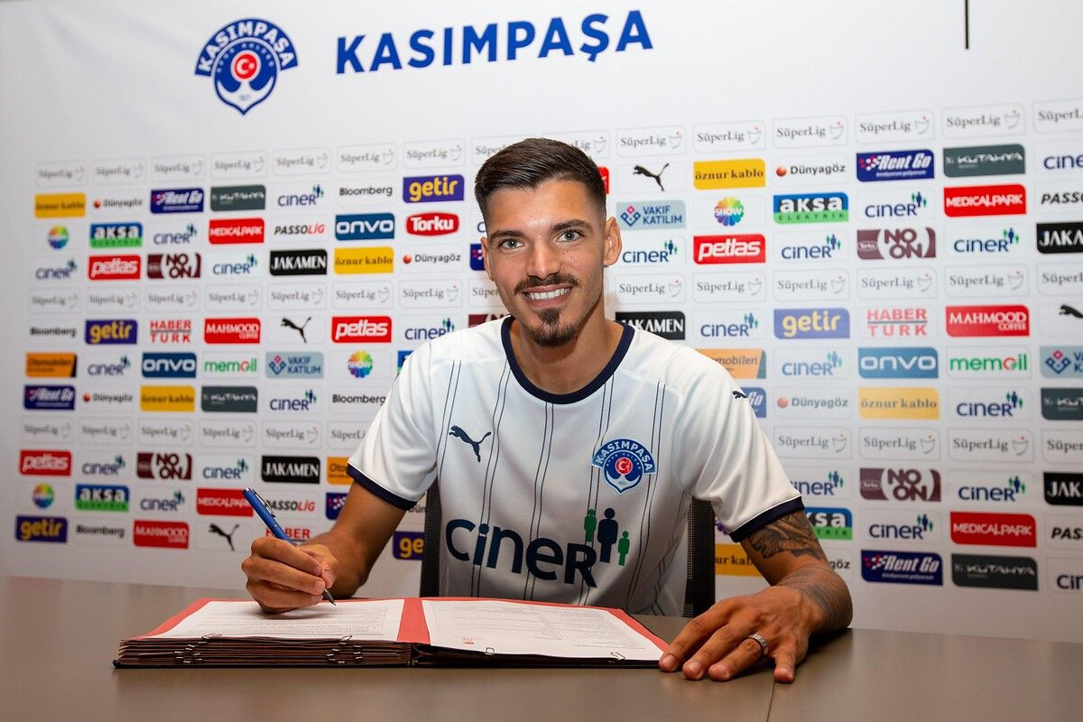 Süper Lig 2022-2023 sezonu ekiplerinden transfer haberleri art arda geliyor - Sayfa 55