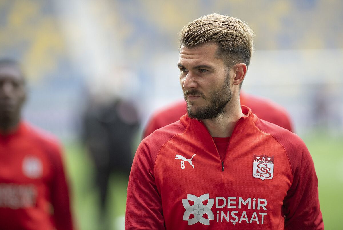 Süper Lig 2022-2023 sezonu ekiplerinden transfer haberleri art arda geliyor - Sayfa 50