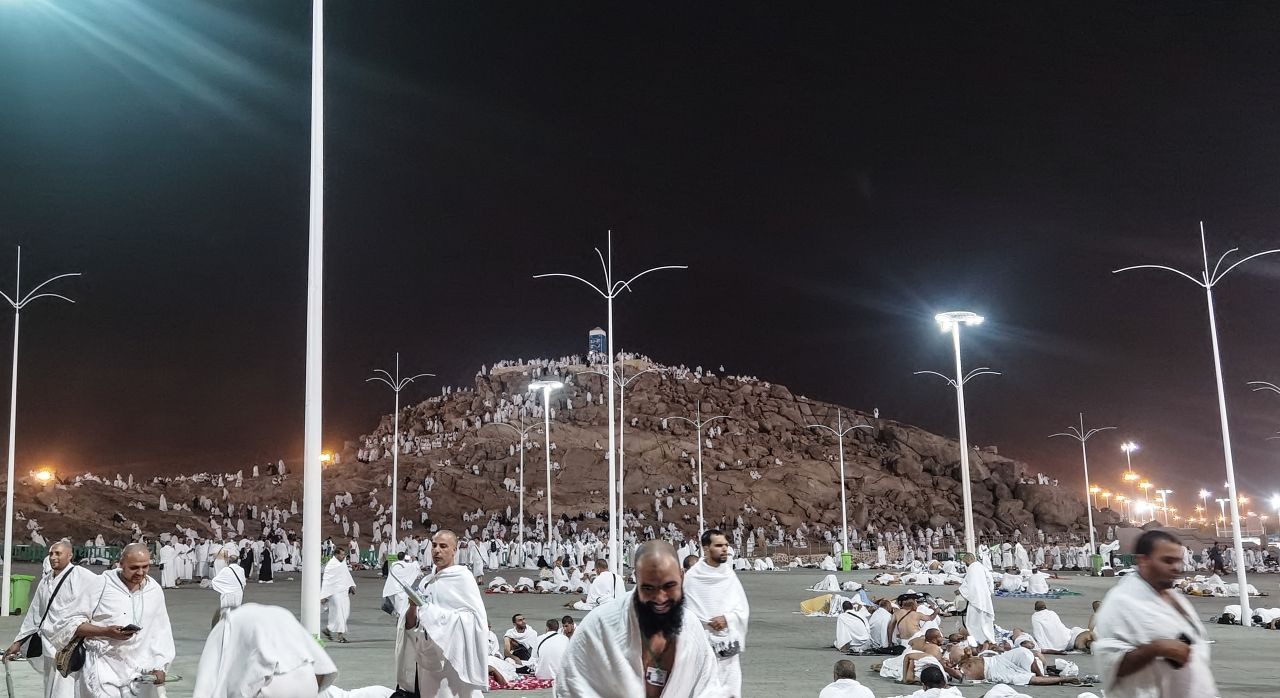 Salgın sonrası bir ilk: 1 milyon hacı adayı Arafat'a çıktı! - Sayfa 12