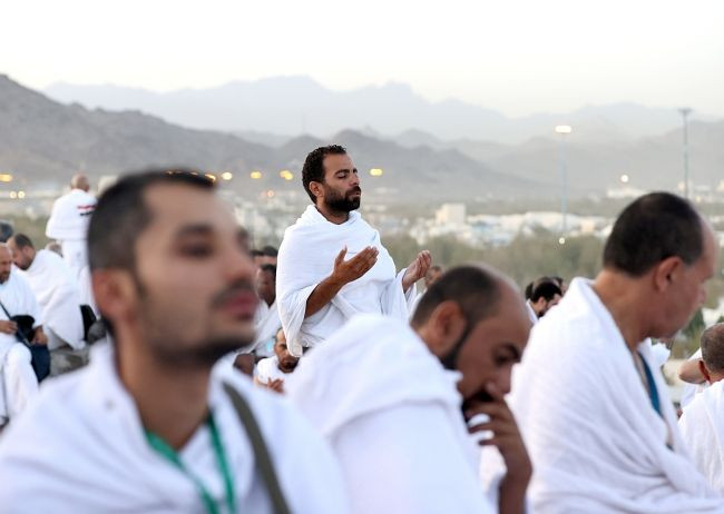 Salgın sonrası bir ilk: 1 milyon hacı adayı Arafat'a çıktı! - Sayfa 7