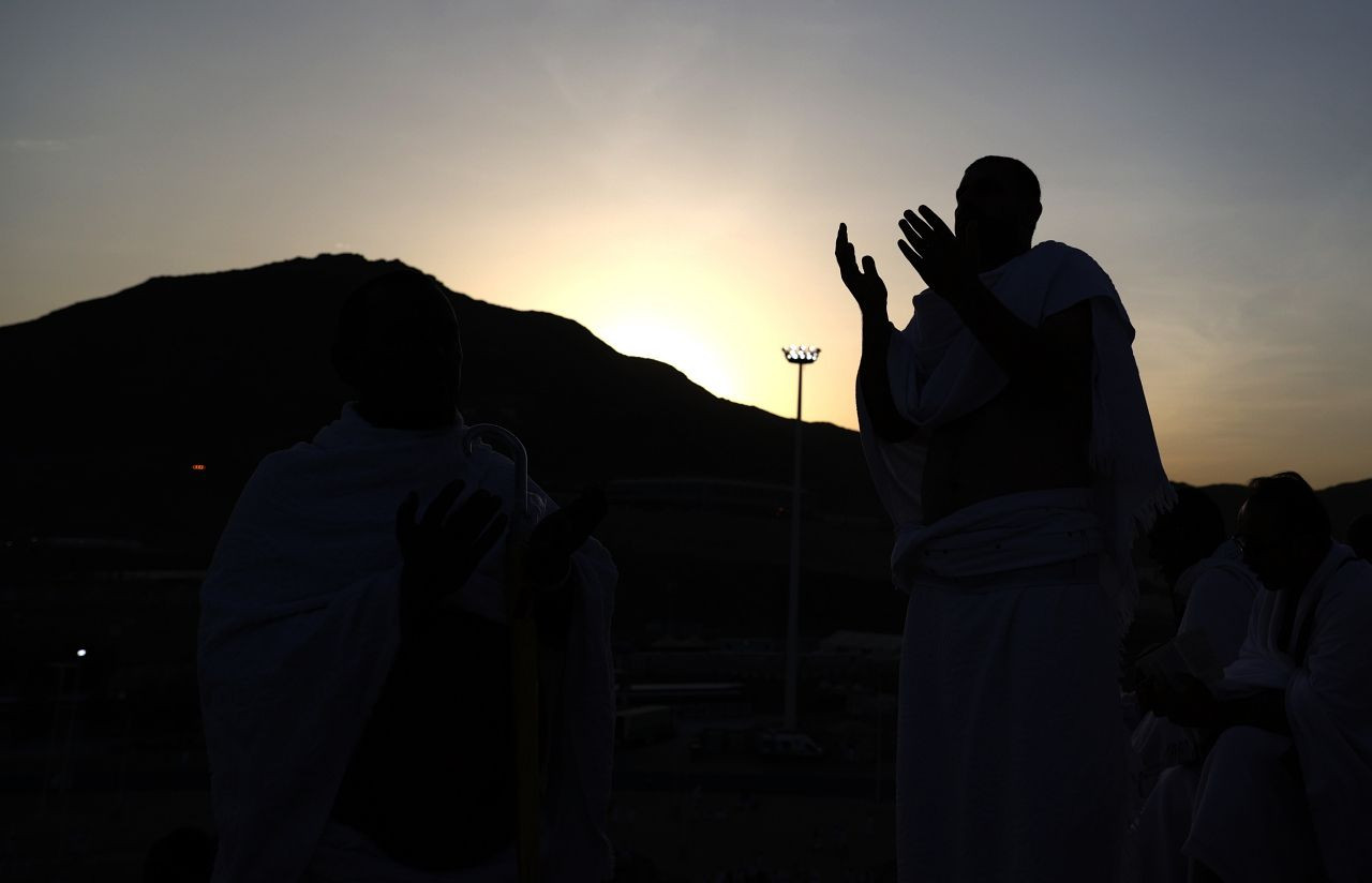 Salgın sonrası bir ilk: 1 milyon hacı adayı Arafat'a çıktı! - Sayfa 5